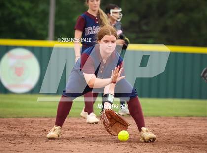 Thumbnail 1 in Collierville vs. Houston (4A District 15 1st Round) photogallery.