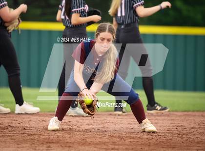 Thumbnail 1 in Collierville vs. Houston (4A District 15 1st Round) photogallery.