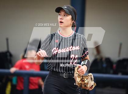 Thumbnail 3 in Collierville vs. Houston (4A District 15 1st Round) photogallery.