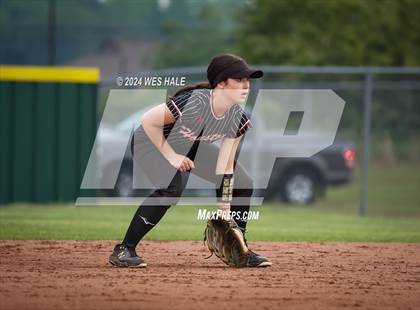 Thumbnail 1 in Collierville vs. Houston (4A District 15 1st Round) photogallery.