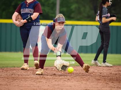 Thumbnail 1 in Collierville vs. Houston (4A District 15 1st Round) photogallery.