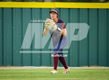 Thumbnail 2 in Collierville vs. Houston (4A District 15 1st Round) photogallery.
