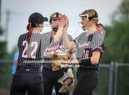 Thumbnail 1 in Collierville vs. Houston (4A District 15 1st Round) photogallery.
