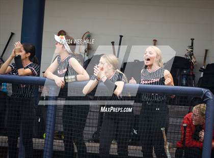 Thumbnail 1 in Collierville vs. Houston (4A District 15 1st Round) photogallery.