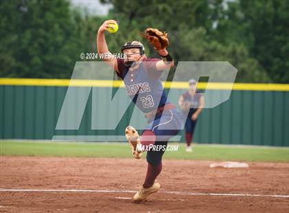 Thumbnail 2 in Collierville vs. Houston (4A District 15 1st Round) photogallery.