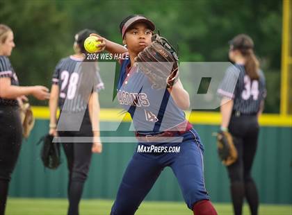 Thumbnail 3 in Collierville vs. Houston (4A District 15 1st Round) photogallery.
