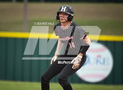 Thumbnail 2 in Collierville vs. Houston (4A District 15 1st Round) photogallery.