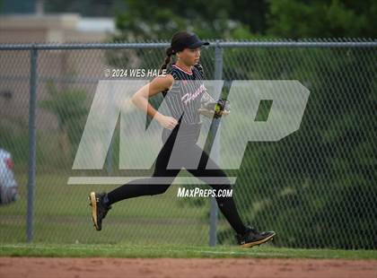 Thumbnail 3 in Collierville vs. Houston (4A District 15 1st Round) photogallery.