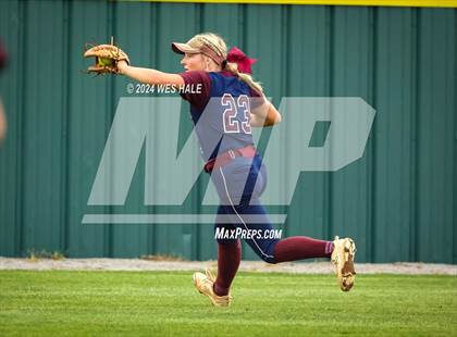 Thumbnail 3 in Collierville vs. Houston (4A District 15 1st Round) photogallery.