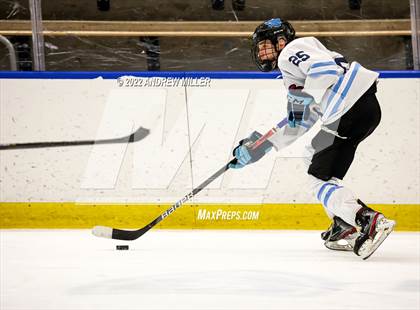 Thumbnail 1 in Suffern vs. Shenendehowa  (NYSPHSAA D1 Semifinal) photogallery.