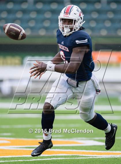 Thumbnail 1 in Rowlett vs Atascocita (UIL 6A Regional Playoff) photogallery.