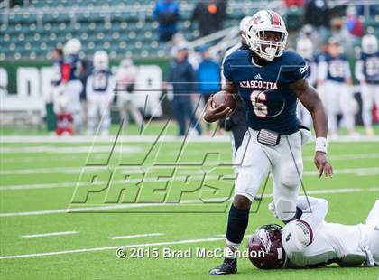 Thumbnail 2 in Rowlett vs Atascocita (UIL 6A Regional Playoff) photogallery.