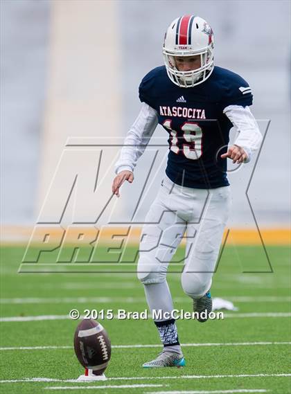 Thumbnail 1 in Rowlett vs Atascocita (UIL 6A Regional Playoff) photogallery.