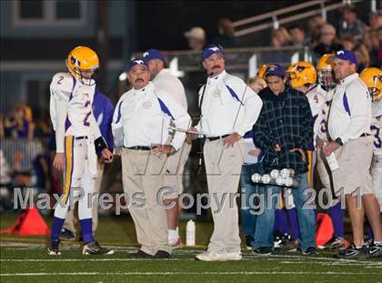 Thumbnail 2 in Middletown vs. Salesian (CIF NCS D4 Final) photogallery.