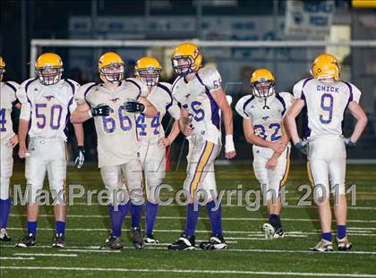 Thumbnail 1 in Middletown vs. Salesian (CIF NCS D4 Final) photogallery.