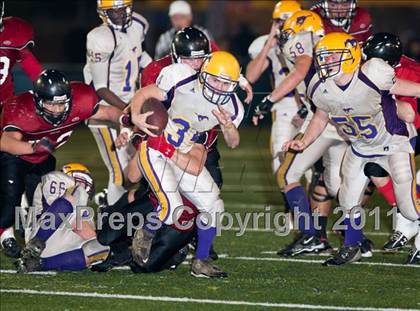 Thumbnail 3 in Middletown vs. Salesian (CIF NCS D4 Final) photogallery.
