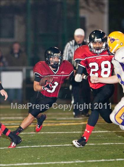 Thumbnail 3 in Middletown vs. Salesian (CIF NCS D4 Final) photogallery.