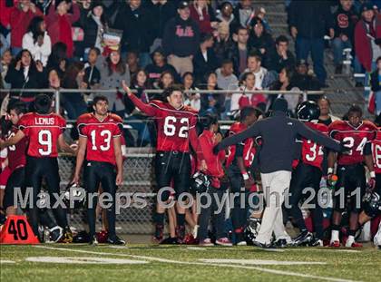 Thumbnail 3 in Middletown vs. Salesian (CIF NCS D4 Final) photogallery.