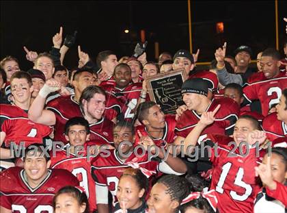 Thumbnail 2 in Middletown vs. Salesian (CIF NCS D4 Final) photogallery.