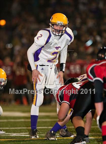 Thumbnail 2 in Middletown vs. Salesian (CIF NCS D4 Final) photogallery.