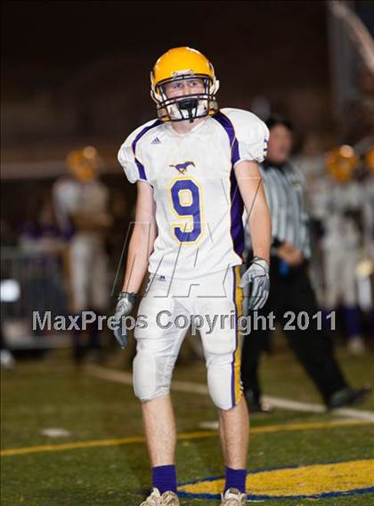 Thumbnail 1 in Middletown vs. Salesian (CIF NCS D4 Final) photogallery.