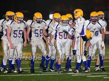Thumbnail 2 in Middletown vs. Salesian (CIF NCS D4 Final) photogallery.