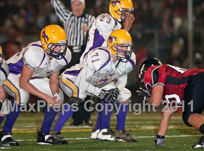Thumbnail 3 in Middletown vs. Salesian (CIF NCS D4 Final) photogallery.