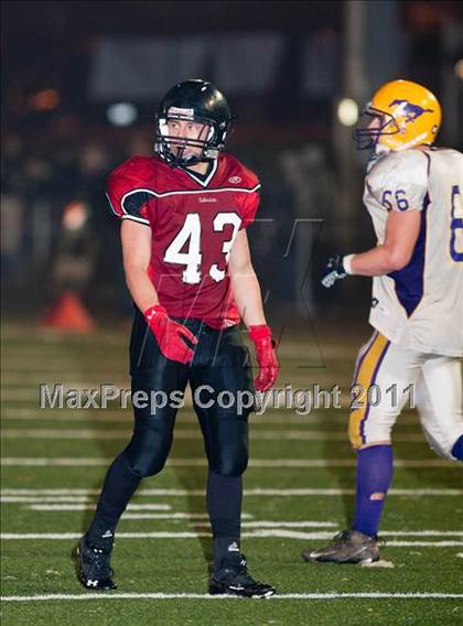 Thumbnail 1 in Middletown vs. Salesian (CIF NCS D4 Final) photogallery.