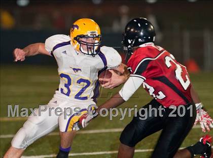 Thumbnail 2 in Middletown vs. Salesian (CIF NCS D4 Final) photogallery.