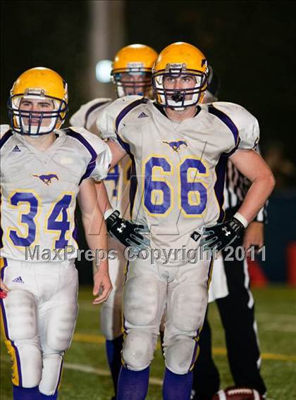 Thumbnail 1 in Middletown vs. Salesian (CIF NCS D4 Final) photogallery.