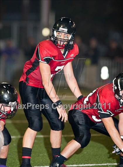 Thumbnail 1 in Middletown vs. Salesian (CIF NCS D4 Final) photogallery.
