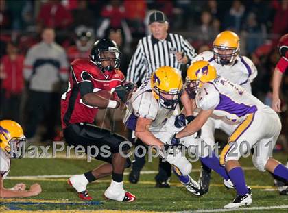 Thumbnail 1 in Middletown vs. Salesian (CIF NCS D4 Final) photogallery.