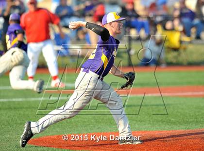 Thumbnail 3 in Pottsboro vs Edgewood (UIL 3A Region 2 Final) photogallery.