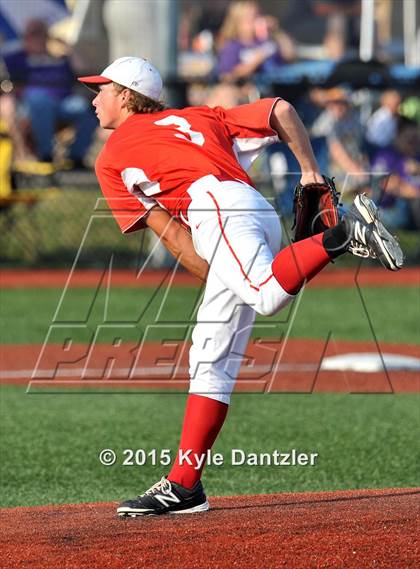 Thumbnail 2 in Pottsboro vs Edgewood (UIL 3A Region 2 Final) photogallery.