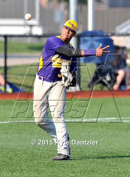 Thumbnail 1 in Pottsboro vs Edgewood (UIL 3A Region 2 Final) photogallery.