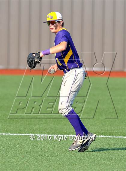 Thumbnail 3 in Pottsboro vs Edgewood (UIL 3A Region 2 Final) photogallery.