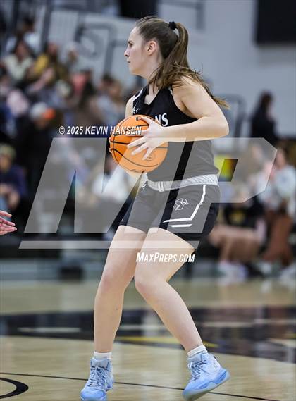 Thumbnail 2 in Syracuse @ Roy photogallery.