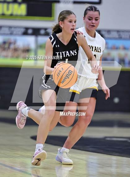 Thumbnail 2 in Syracuse @ Roy photogallery.