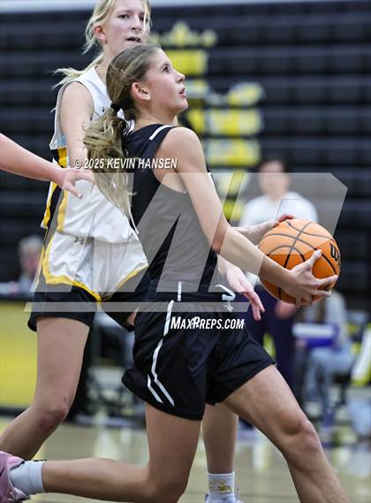 Thumbnail 2 in Syracuse @ Roy photogallery.