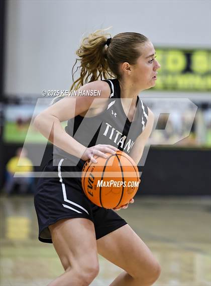 Thumbnail 2 in Syracuse @ Roy photogallery.