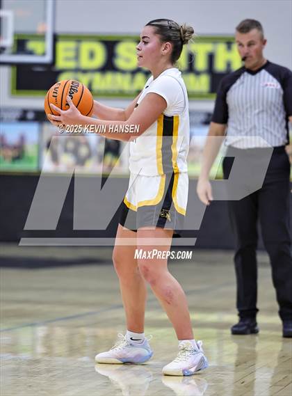 Thumbnail 3 in Syracuse @ Roy photogallery.