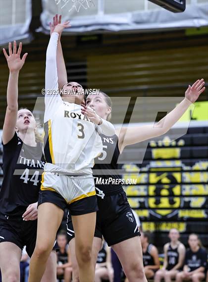 Thumbnail 2 in Syracuse @ Roy photogallery.