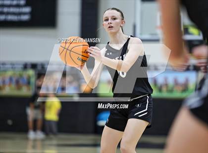 Thumbnail 1 in Syracuse @ Roy photogallery.