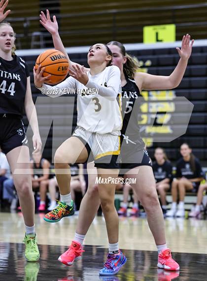 Thumbnail 2 in Syracuse @ Roy photogallery.