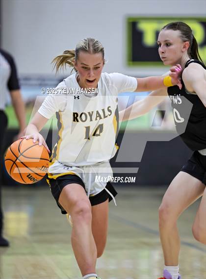 Thumbnail 2 in Syracuse @ Roy photogallery.