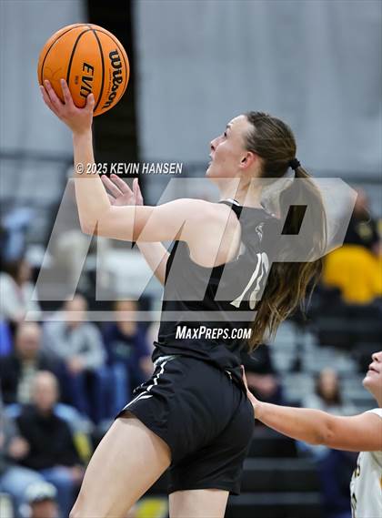 Thumbnail 2 in Syracuse @ Roy photogallery.