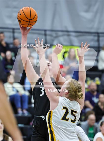 Thumbnail 2 in Syracuse @ Roy photogallery.