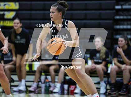 Thumbnail 3 in Syracuse @ Roy photogallery.