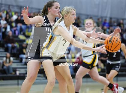 Thumbnail 3 in Syracuse @ Roy photogallery.