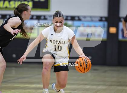 Thumbnail 3 in Syracuse @ Roy photogallery.